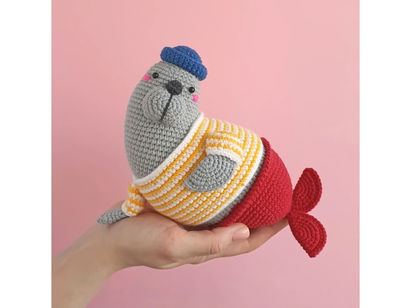 Neville the Seal Crochet Pattern